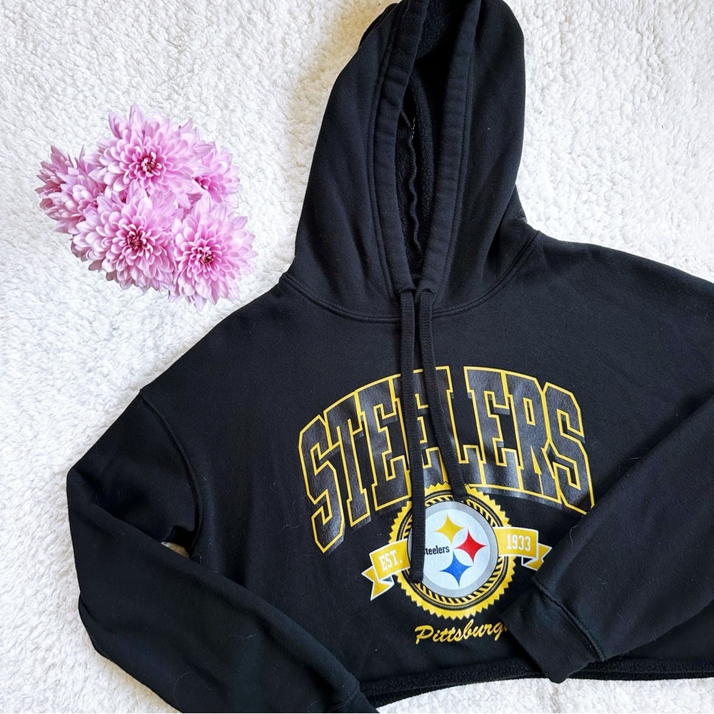 Wear by Erin Andrews Pittsburgh Steelers hoodie